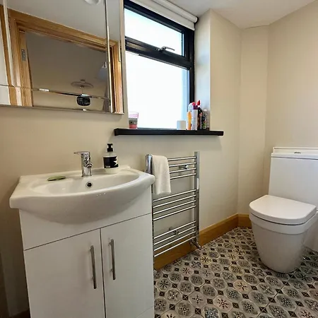 A Newly Renovated 7 Bedroom House *