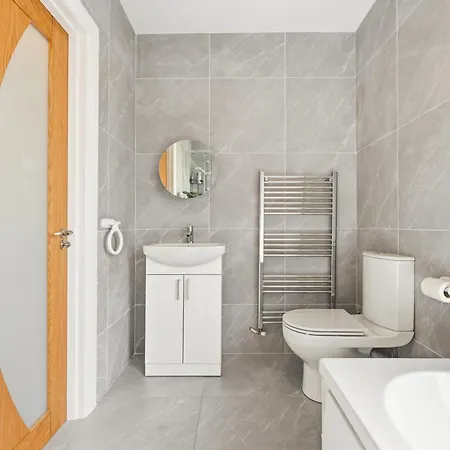 A Newly Renovated 7 Bedroom House Limerick Junction