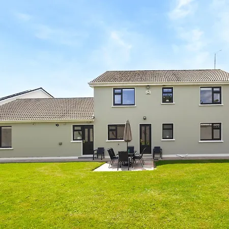 A Newly Renovated 7 Bedroom House