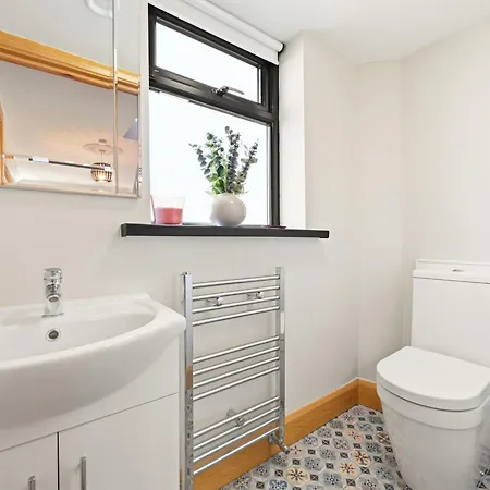 A Newly Renovated 7 Bedroom House *