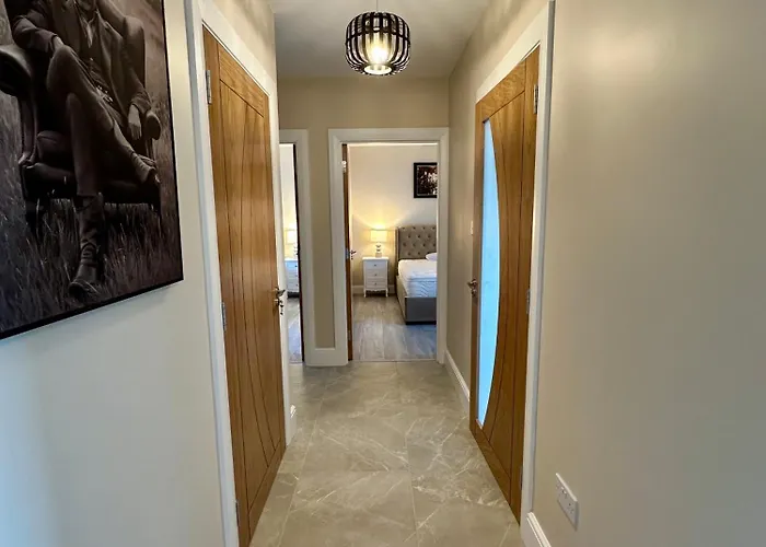 度假居 A Large 7 Bedroom House Ideal For Large Gatherings Limerick Junction