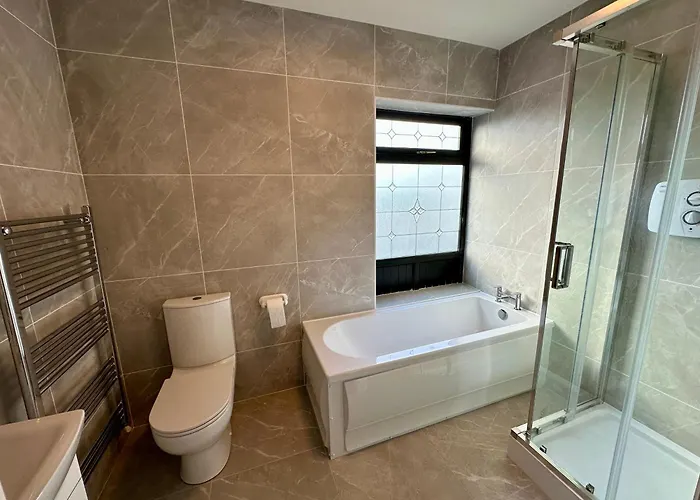 A Large 7 Bedroom House Ideal For Large Gatherings Limerick Junction